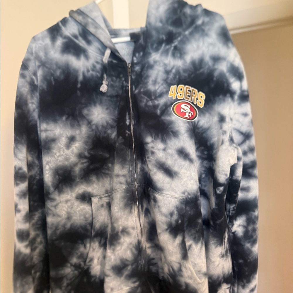 NFL 49ers Men’s Black and Gray Tie-Dye Hoodie